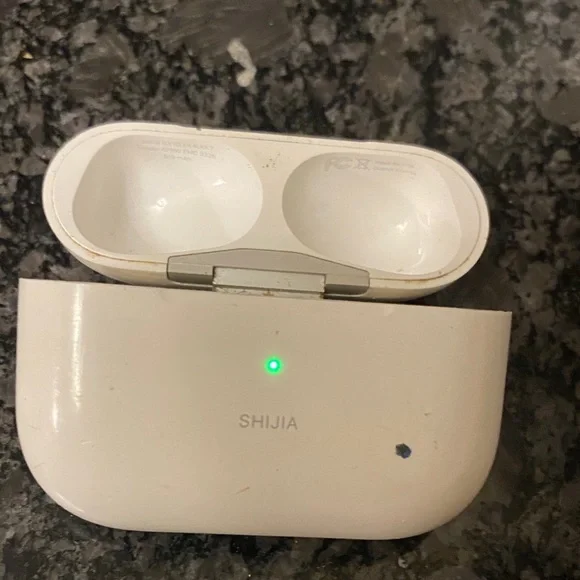 Apple SHIJIA White Wireless Earbud Charging Case - Picture 2 of 5